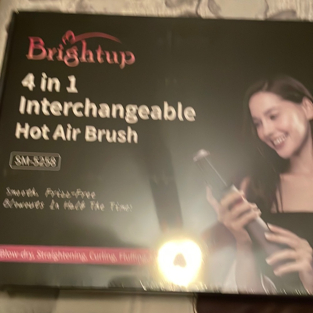 Brightup 4 in 1 interchangeable hot airbrush